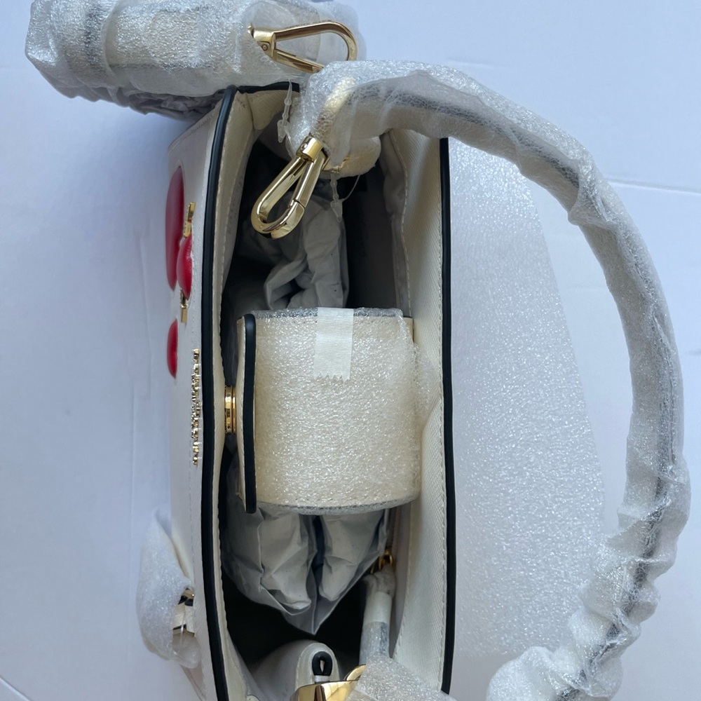Kate Spade White and Red Heart Wristlet - Picture 7 of 10
